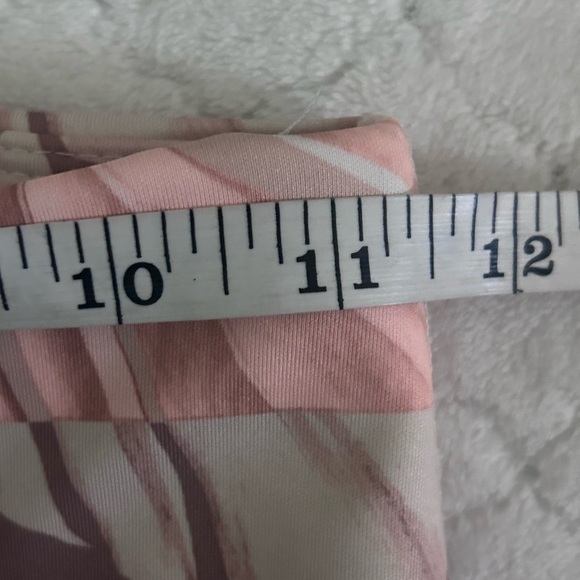 Nike Dri-Fit Tan and Pink Leaf Print High Rise Crop Women’s Leggings Size XS - Picture 9 of 9